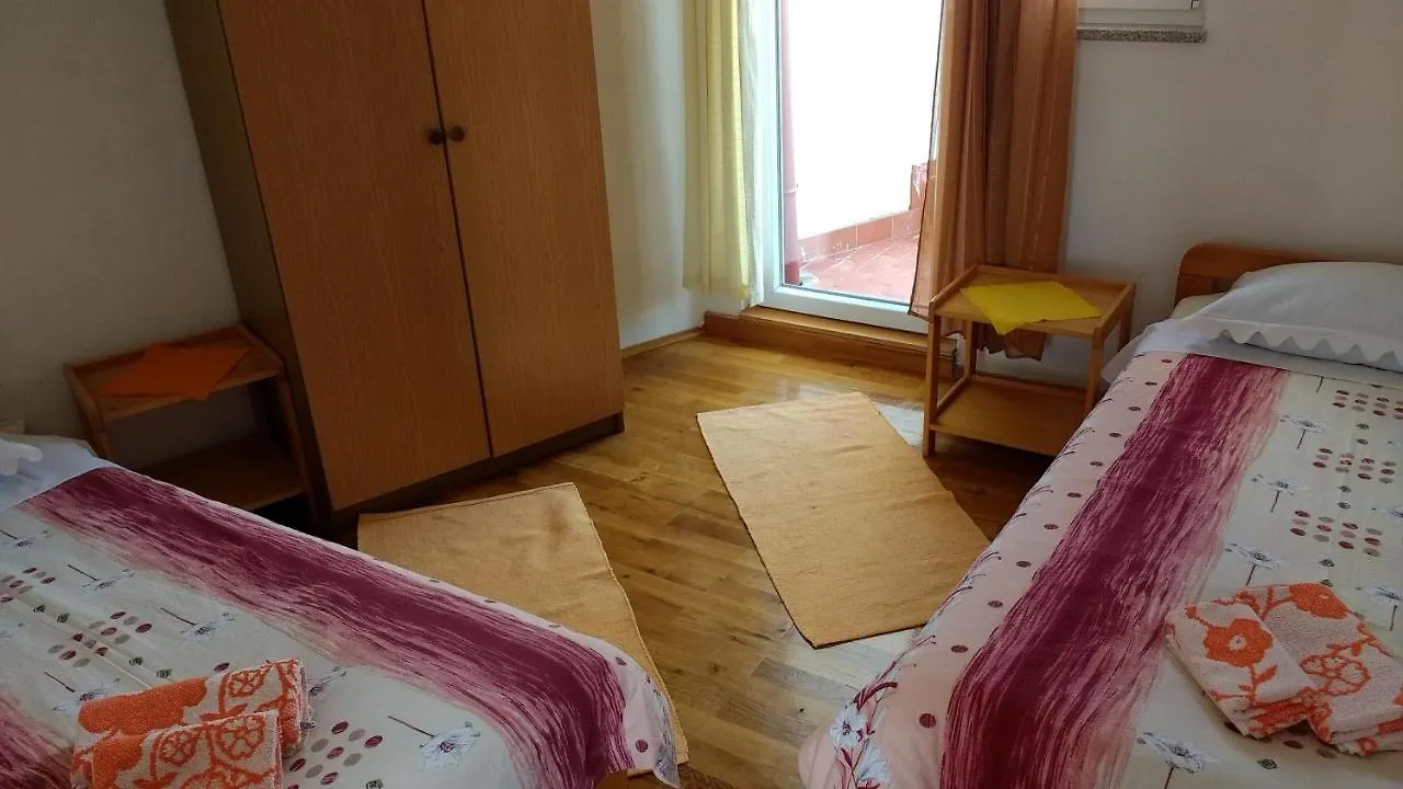 Apartment Dada Novi Vinodolski 0*,